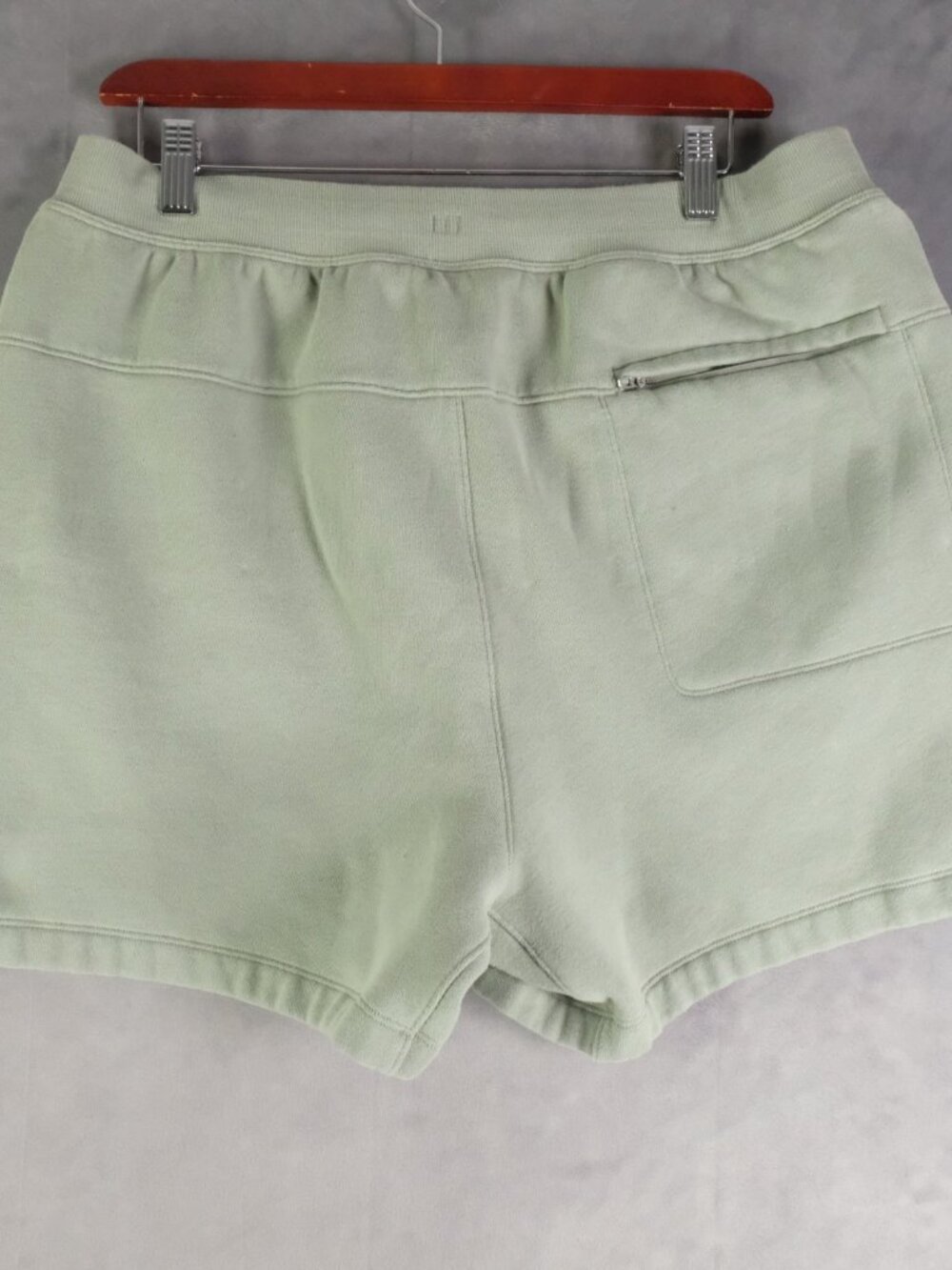 Lululemon Shorts Mens Large Green Sweatshort Fleece 5" Drawstring Heavyweight - Picture 2 of 9